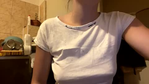 Snapshot of yzza_suave chatting on 11.14.25 yzza_suave online show from 11.14.25