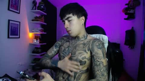 zac_muller1 online show from 03.20.26