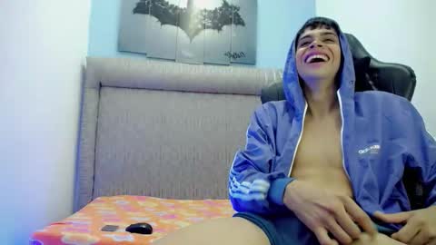 ZACARIAS online show from 03.08.26