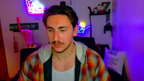 Snapshot of zach_rhyder chatting on 05.12.26 Zach Rhyder online show from 05.12.26