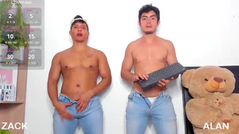 Snapshot of zack_and_alan chatting on 11.04.25 zack online show from 11.04.25