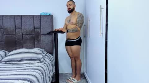 Snapshot of zack_froone chatting on 09.29.25 Richard online show from 09.29.25