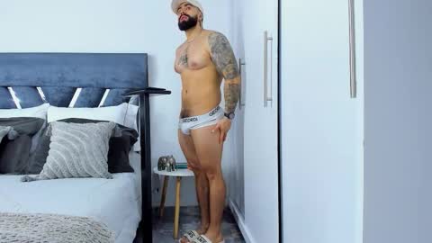 Snapshot of zack_froone chatting on 10.22.25 Richard online show from 10.22.25