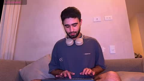 zack_sullivan22 online show from 05.17.26
