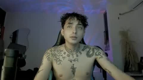 Snapshot of zack_tattoo chatting on 08.08.26 zack_tattoo online show from 08.08.26
