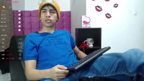 Snapshot of zack_xtreme chatting on 01.05.25 Xavi online show from 01.05.25