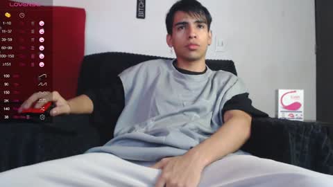 Snapshot of zack_xtreme chatting on 01.07.25 Xavi online show from 01.07.25