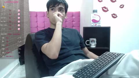 Snapshot of zack_xtreme chatting on 01.15.25 Xavi online show from 01.15.25