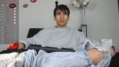 Snapshot of zack_xtreme chatting on 01.28.25 Xavi online show from 01.28.25