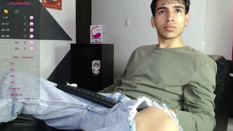 Snapshot of zack_xtreme chatting on 02.23.25 Xavi online show from 02.23.25