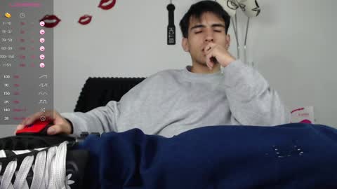 Snapshot of zack_xtreme chatting on 02.24.25 Xavi online show from 02.24.25