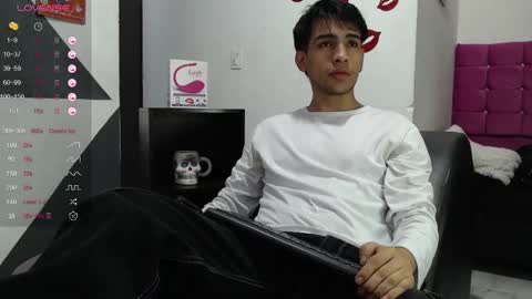 Snapshot of zack_xtreme chatting on 02.28.25 Xavi online show from 02.28.25