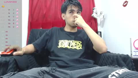 Snapshot of zack_xtreme chatting on 03.10.25 Xavi online show from 03.10.25