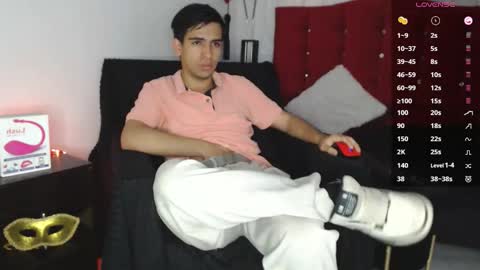 Snapshot of zack_xtreme chatting on 09.11.25 Xavi online show from 09.11.25