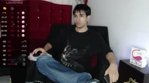 Snapshot of zack_xtreme chatting on 09.18.25 Xavi online show from 09.18.25