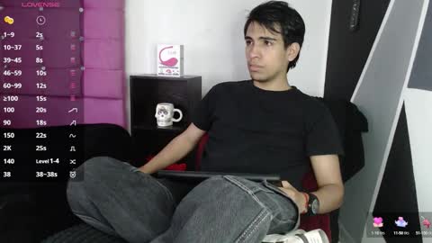 Snapshot of zack_xtreme chatting on 09.23.25 Xavi online show from 09.23.25