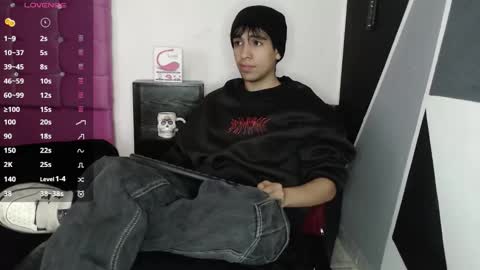 Snapshot of zack_xtreme chatting on 09.30.25 Xavi online show from 09.30.25