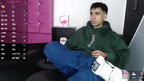 Snapshot of zack_xtreme chatting on 10.01.25 Xavi online show from 10.01.25