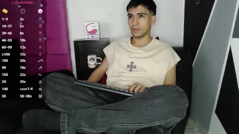 Snapshot of zack_xtreme chatting on 10.03.25 Xavi online show from 10.03.25