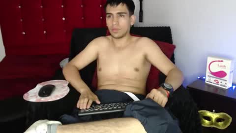 Snapshot of zack_xtreme chatting on 10.16.25 Xavi online show from 10.16.25