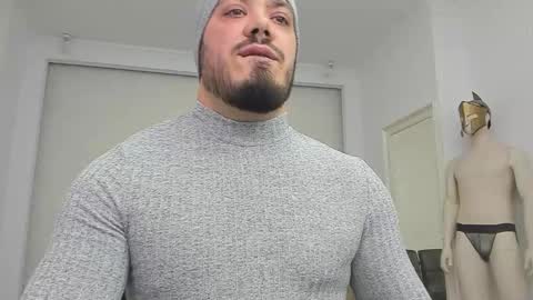 Snapshot of zackconnorsx chatting on 12.06.24 Zack online show from 12.06.24