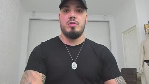 Snapshot of zackconnorsx chatting on 12.27.24 Zack online show from 12.27.24