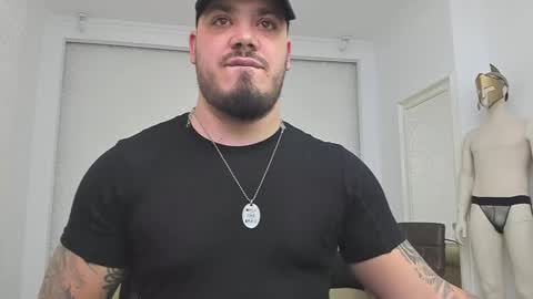 Snapshot of zackconnorsx chatting on 12.28.24 Zack online show from 12.28.24