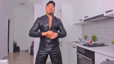 Snapshot of zackconnorsx chatting on 02.14.25 Zack online show from 02.14.25