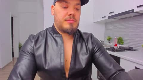 Snapshot of zackconnorsx chatting on 02.15.25 Zack online show from 02.15.25