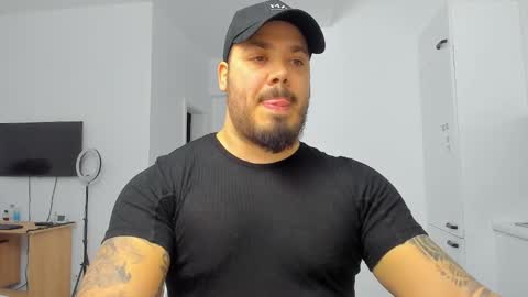 Snapshot of zackconnorsx chatting on 03.02.25 Zack online show from 03.02.25