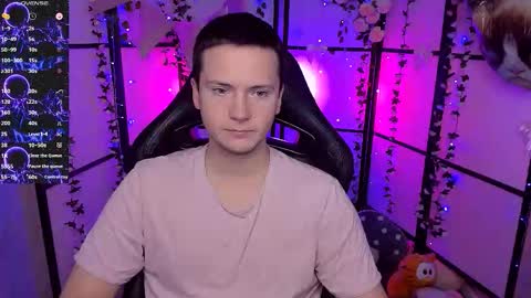 Snapshot of zackhandsome chatting on 10.16.25 Zack online show from 10.16.25