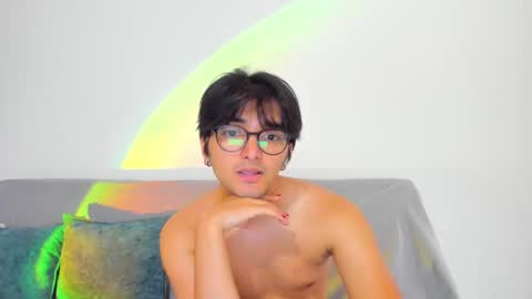 Snapshot of zactatum1 chatting on 02.12.25 zac online show from 02.12.25