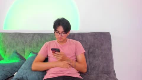 Snapshot of zactatum1 chatting on 02.25.25 zac online show from 02.25.25