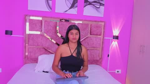 Snapshot of zafira_brown chatting on 06.16.26 Zafira brown online show from 06.16.26