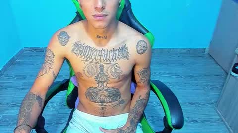 BiG Zafiro online show from 02.12.26