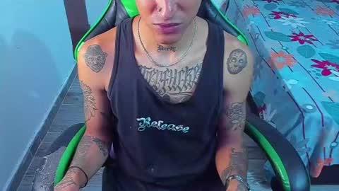 Snapshot of zafirocum chatting on 06.15.26 BiG Zafiro online show from 06.15.26