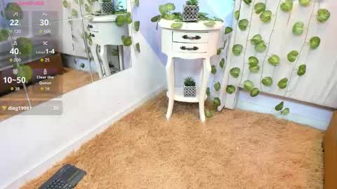 Snapshot of zaharaskylar chatting on 10.30.25 Zahara online show from 10.30.25