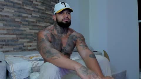 Snapshot of zain_diesel7 chatting on 02.25.25 INSTAGRAM yormanfit7 online show from 02.25.25