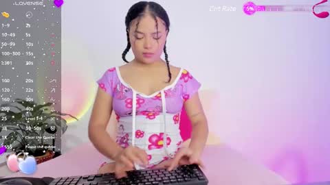 Snapshot of zaira_montero chatting on 12.17.24 Zaira  online show from 12.17.24