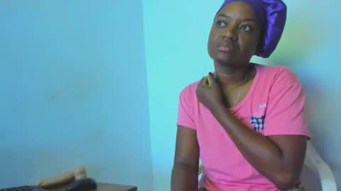 Snapshot of zamara__ chatting on 01.25.25 Zamara online show from 01.25.25