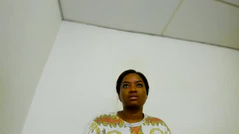 Snapshot of zamara__ chatting on 03.08.25 Zamara online show from 03.08.25