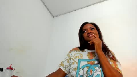 Snapshot of zamara__ chatting on 03.08.25 Zamara online show from 03.08.25