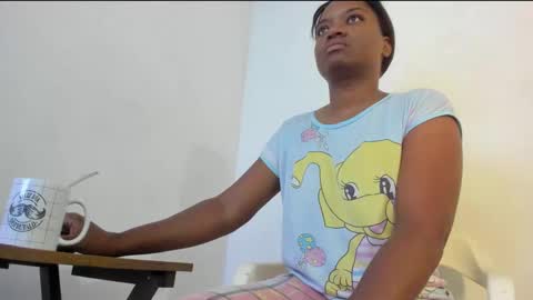 Snapshot of zamara__ chatting on 09.22.25 Zamara online show from 09.22.25