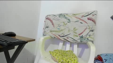 Snapshot of zamara__ chatting on 10.10.25 Zamara online show from 10.10.25