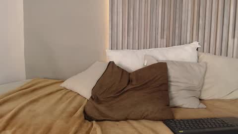 Zander online show from 01.30.25