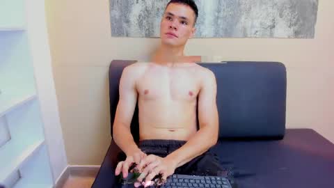 zane online show from 04.14.26