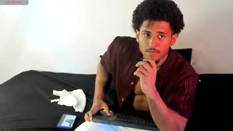 Snapshot of zane_lux chatting on 09.24.25 Zane Lux online show from 09.24.25