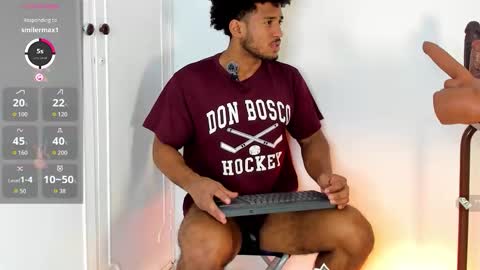 Snapshot of zane_lux chatting on 10.16.25 Zane Lux online show from 10.16.25