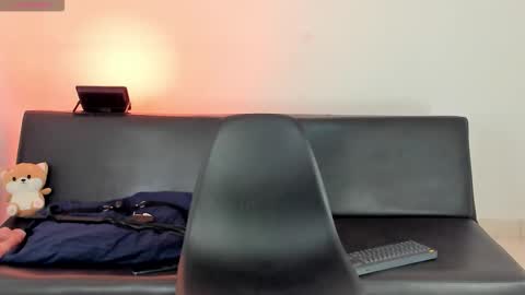 Zane Lux online show from 03.25.26