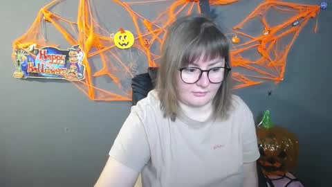 Snapshot of zannadreil chatting on 10.13.25 zannadreil online show from 10.13.25